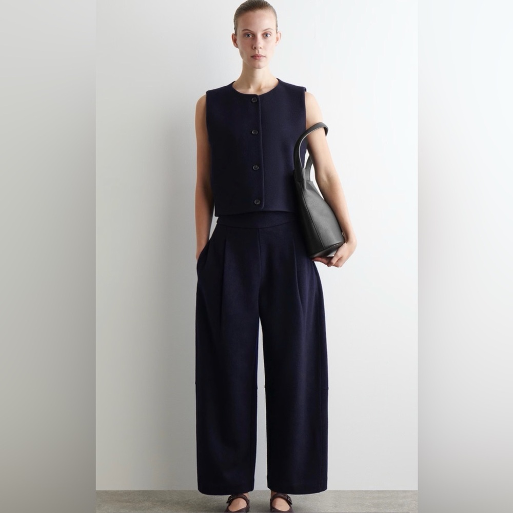 COS boiled wool barrel leg pant size M navy blue NWT